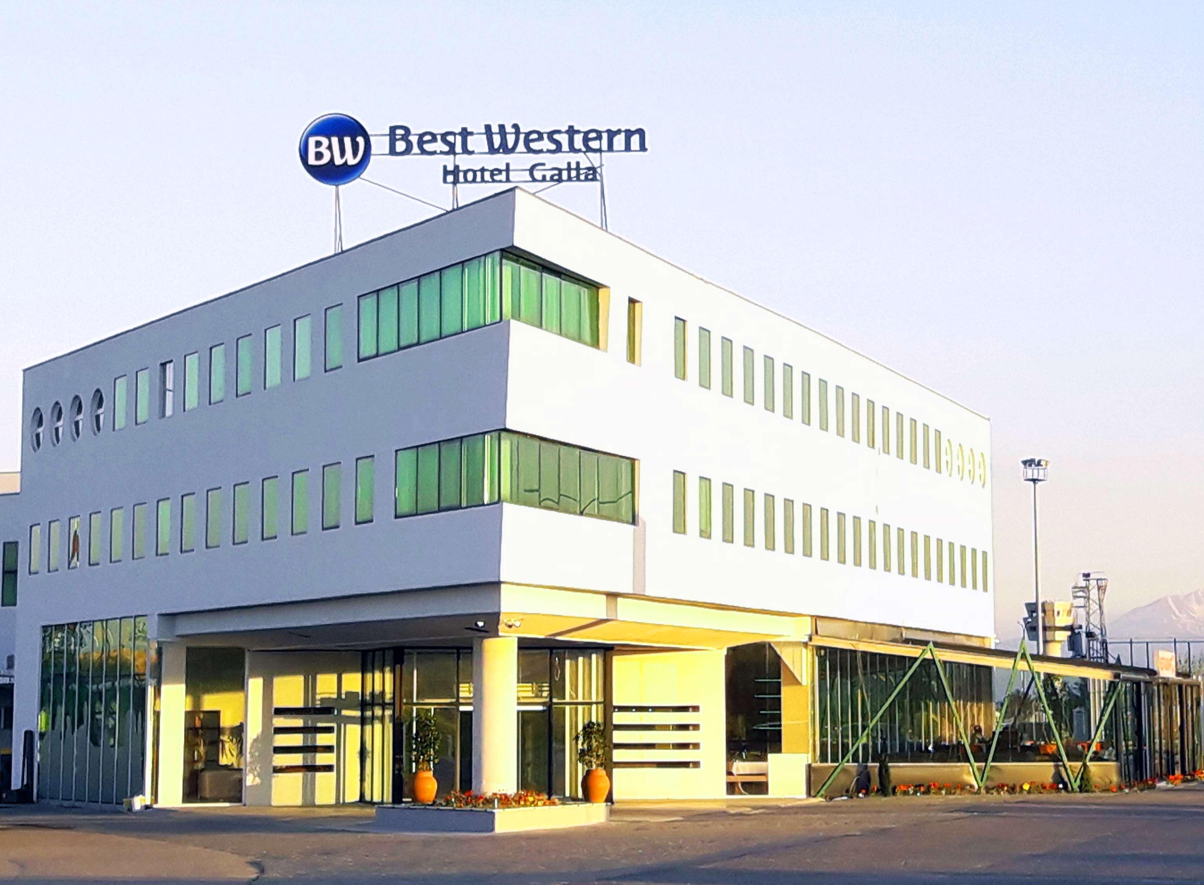 Best Western Hotel Galla Sllatine e Madhe Экстерьер фото