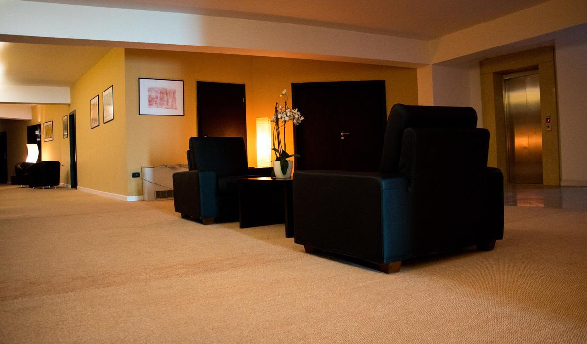 Best Western Hotel Galla Sllatine e Madhe Экстерьер фото