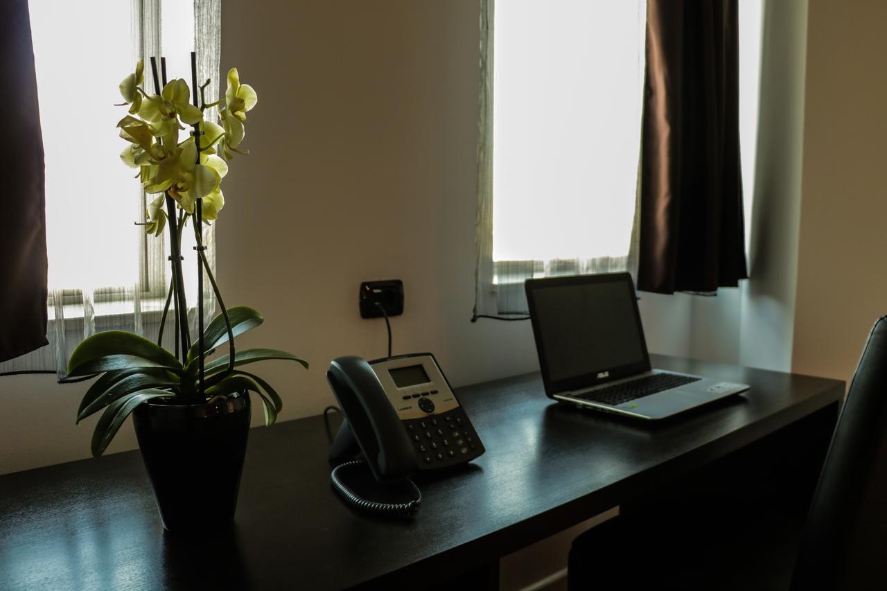 Best Western Hotel Galla Sllatine e Madhe Экстерьер фото